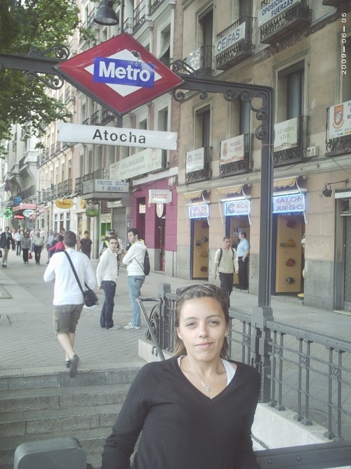 Mujer, argentina, estudiante, trabajadora