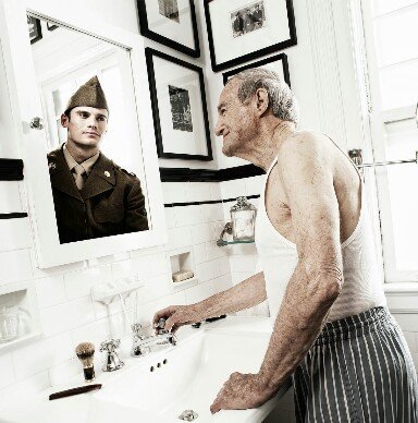 وجهى الخفى تحبه او تكرهه
مش مهم مش فارقة مافيش فايدة
Mature man in my late 50s
My hidden face like it or hate it ..who cares?