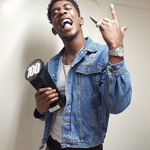 ASIL417's profile picture. My name is: Aseel Salem
My identity: basketball and DJ
From Libya😁
We love my mother Halbaa😍