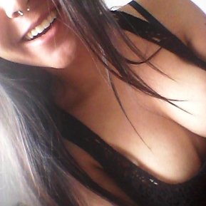 21, SC. CamGirl no @cameraprive. Não passo contato, por favor não insista :)