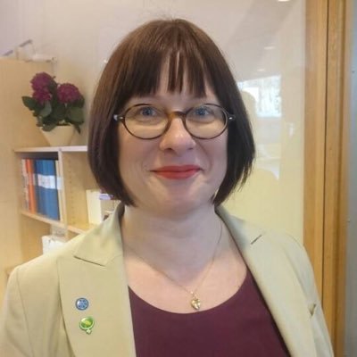 Gruppledare (MP) Region Östergötland, Sjuksköterska, BuH. Ledamot i partistyrelsen för MP. Inlägg som jag skriver på twitter är mina egna tankar och åsikter.