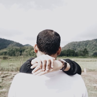 vixzer's profile picture. Anak- anakmu nanti butuh uang, tapi mereka juga butuh bangga siapa orangtuanya (@pidibaiq)