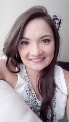 Comunicadora Social. Marketing y Negocios Digitales. La alegría es mi naturaleza. Vivir y dejar vivir mi mayor convicción.
