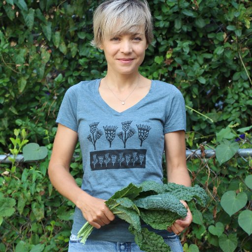 Hand-printed gardening shirts to help you grow in style. Propagate the love with us. #urbanfarming #gardening #smallbusiness  #graphictees