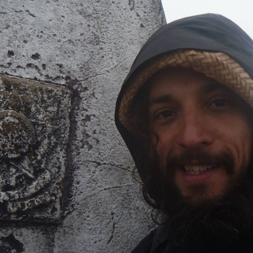 alezadorabelo's profile picture. Tuiteiro, tuiteiro, totoca um negócio aí.