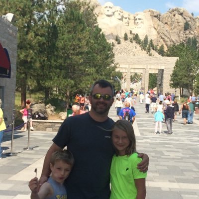 Volleyball dad | Eagles music | Matthew 10:16 | Minnesota sports trained, @FranchiseTagUK contributor #MNTwins #mnwild #skol #WolvesBack