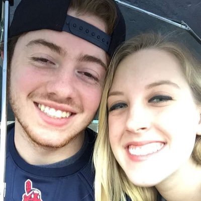 MTCluse_'s profile picture. Heart means everything @rachchenoweth ❤️