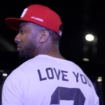 Von_Marcus's profile picture. Hey... Without music i guess we'd have pie