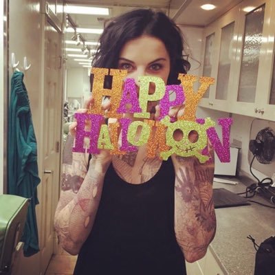 samrpgasylum's profile picture. i want the markings made on my skin to mean something to me again