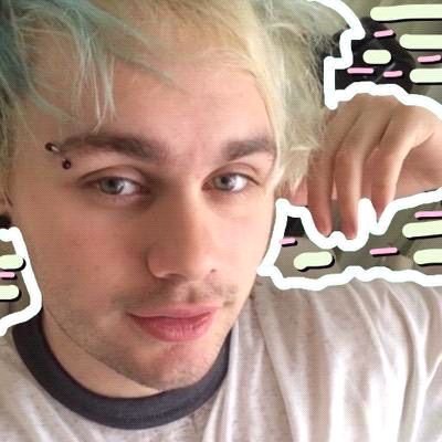 ✧ fan account | 95' ✧
✧ lowkey wants michael clifford and harry styles ✧
✧ one;four ✧