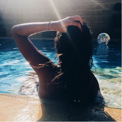 zeinabkassab's profile picture. good vibes only x