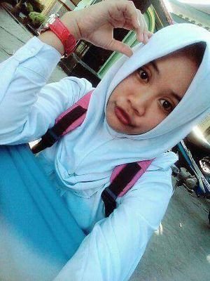 MariaNovia12's profile picture. purell..