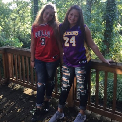 JillianLesson's profile picture. :)