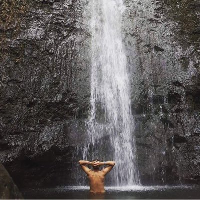 Clashheads - Co Leader and youtuber. https://t.co/iQ4tQ9K02l - A way for you to show support :)