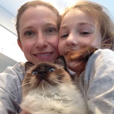 tjeanu12's profile picture. 