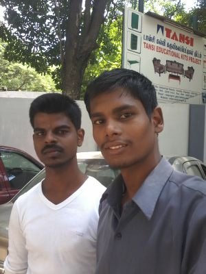 DmeRavikumar's profile picture. 
