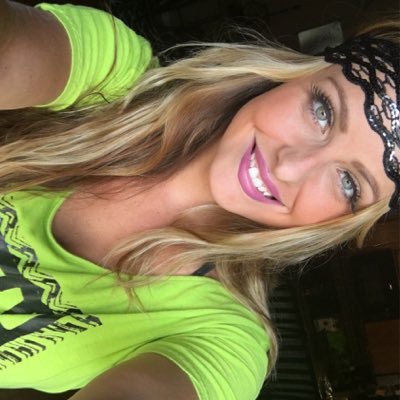 tayflan21's profile picture. 23 years young 🌍 love for adventures STL📍fueled by coffee and ambition ☕️ carb enthusiast🍕w/ my soulmate 💋 positive vibes ➕