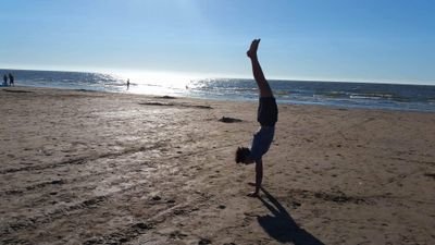 henry_amar_'s profile picture. I LOVE BACKFLIP 😍 AND UNICORNE 🦄