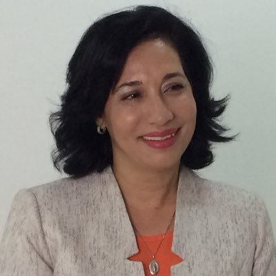 Professora Maria Antonieta de Brito - Prefeita de Guarujá - 2009-2016. Amor pelo que faço com coragem para seguir com a mudança.