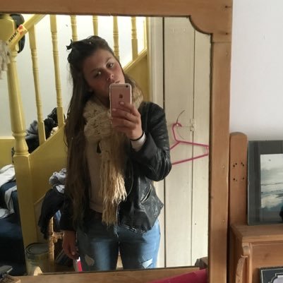 RozzieSutton97's profile picture. 