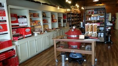 Full service Grilling store. Fantastic line of products Kamado Joe, Smokin Brothers, Weber, Thermoworks, Hunsaker Drums, ABS, Primo much more.