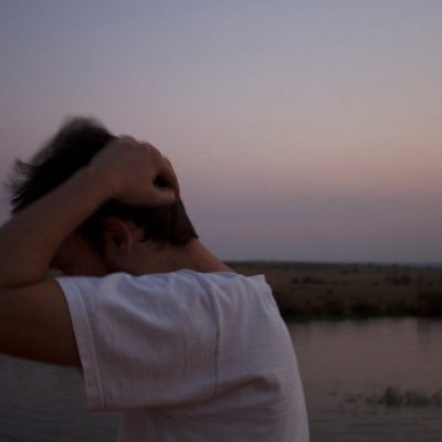 rifi_rafe_'s profile picture. Grado en Periodismo. Máster en Dirección de Arte pero hago lo que me da la gana.