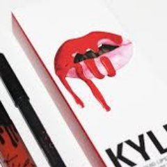 kyliegiveways's profile picture. Mercari has sponsored me to do Kylie LipKit giveaways! click here