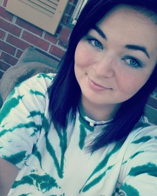 Only living life for me and my little girl and my pups!! I live life one day at a time and never let anyone get me down:):)