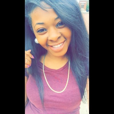 Victoria Renee' | Snapchat : ickkyvickii | WSSU18' 〽️👠 👭🌈 love is love ❤️