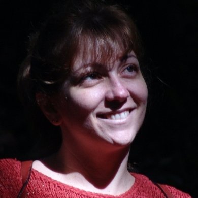 Aiki is an author, ex-geologist, mother, wife, businesswoman, artist, musician, archer, swordswoman and, as a result, somewhat sleep-deprived crazed person.