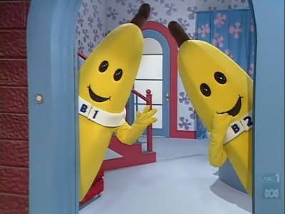 Uns dos Melhores Desenhos infantil.
Bananas de pijama descendo as escadas 🎶