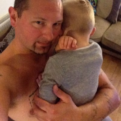 helmlee79's profile picture. 