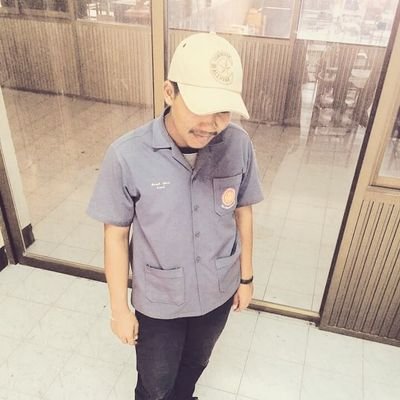 Peerapong_999's profile picture. หมก