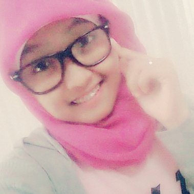 henik alismiani (Nik_Henik) Twitter