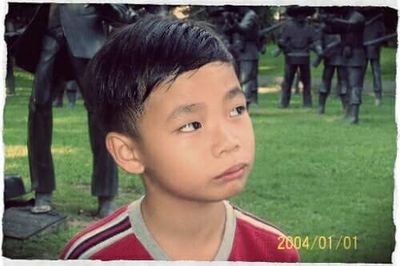 janweeed's profile picture. Open minded kaba ? 😂