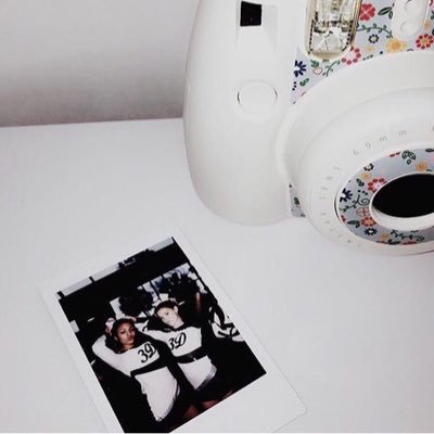 hollandhannah12's profile picture. ¯\_(ツ)_/¯