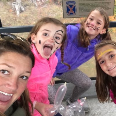 EvaLuther's profile picture. 