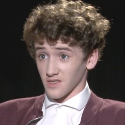 Art Parkinson has a nice butt🍑