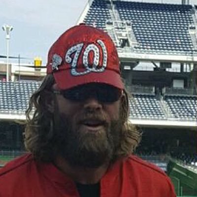 wife mom of 5 @DeLaineeSki28 w/ Jayson Werth #SCA https://t.co/OFfRwWDw1D #AutismAwareness, #CPVT rare heart disorder NEW @Padres fan @nationals fan