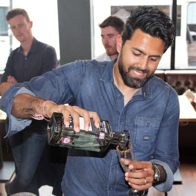 Cocktail Developer & Founder @WorldOfZing Bottled Cocktails. 
Cocktail Presenter @SundayBrunchC4.
SE & E London mostly
Rarely tweet, find me on Instagram 👉👉👉