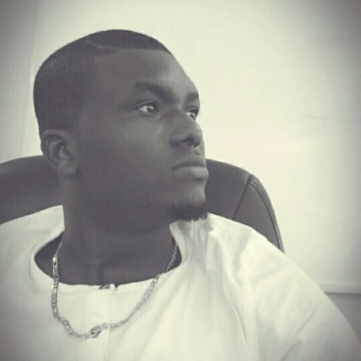 vis sa vie et aime les personnes saines d'esprit.. chui un show man koiiiiii