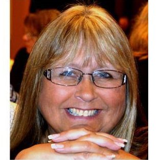 gardenwithdiana's profile picture. Plant addict, garden writer and photographer, and garden center manager who loves sharing her passion for plants and gardening with others.#gardenwithme