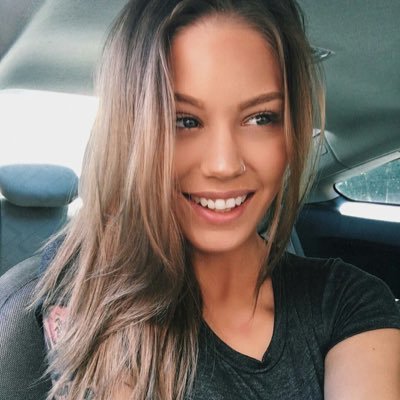 anyarpgliv's profile picture. emmenez moi loin..