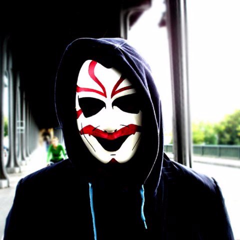 2wirnl0V6bR2ky0's profile picture. My guardian is always with me.