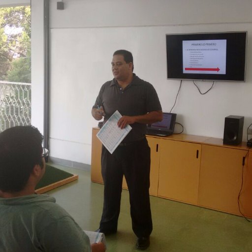POTENCIA CONSULTORES
Consultor de Negocios
Gestor de Energia
Micromentor
@dreireich @PotenciaConsultores
