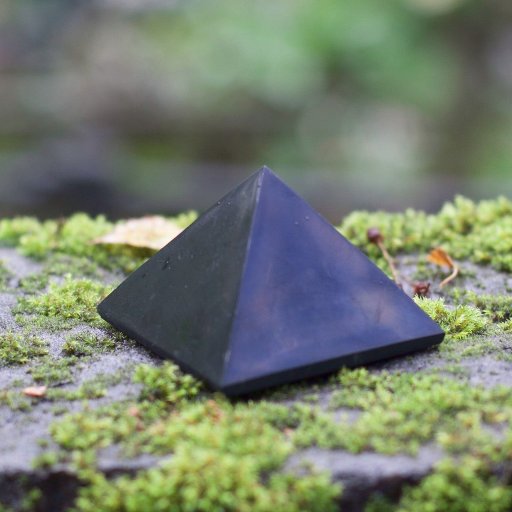 Hi! Wellcome to my store! 
 #healingcrystals  #healingstones  #crystals  #crystallove  #crystallover  #black  #naturallight  #vibes  #crystalvibe