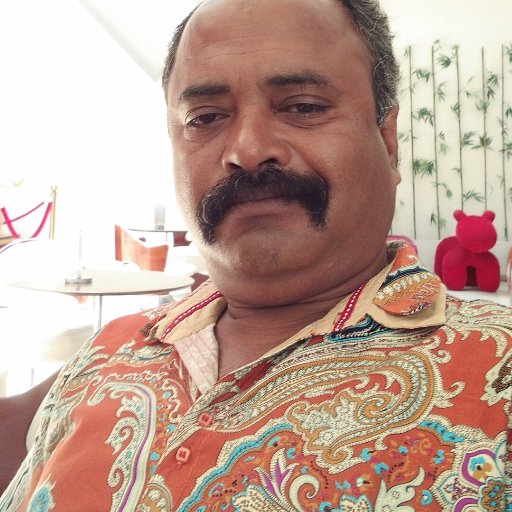 niponkarim's profile picture. I need a perfect friend from any where in The world!!!!!!
I know blood enter the HEART and flows out. BUT a FRIEND enters the HEART & stay inside FOREVER//////