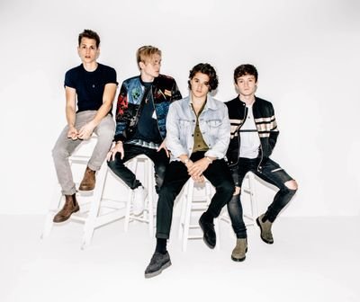 TheVampsLoverPH's profile picture. Official The Vamps Lover from Philippines.
I hugged them! 01.30.16