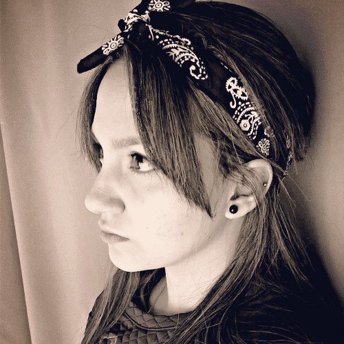 jennifalcioni's profile picture. ¿Cómo  te explico lo esencial de tu existencia para mí? Liz ❤