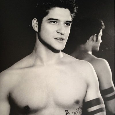 McCallScottTW's profile picture. de retour, x2 de McCall pour x2 de bot. Malia ma pute. Cara la plante verte. ♡